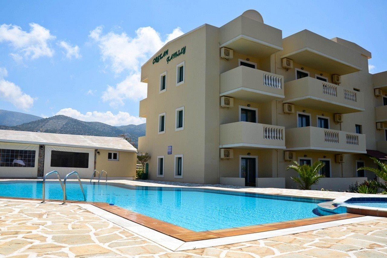 Cretan Family Apartments มาเลีย ภายนอก รูปภาพ