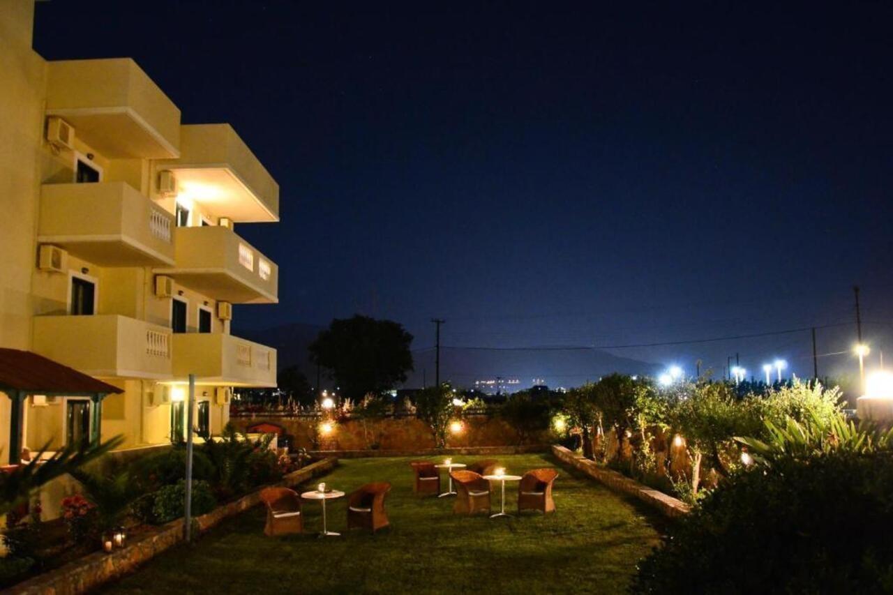 Cretan Family Apartments มาเลีย ภายนอก รูปภาพ